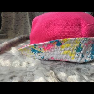 Pink & splatter reversible bucket hat